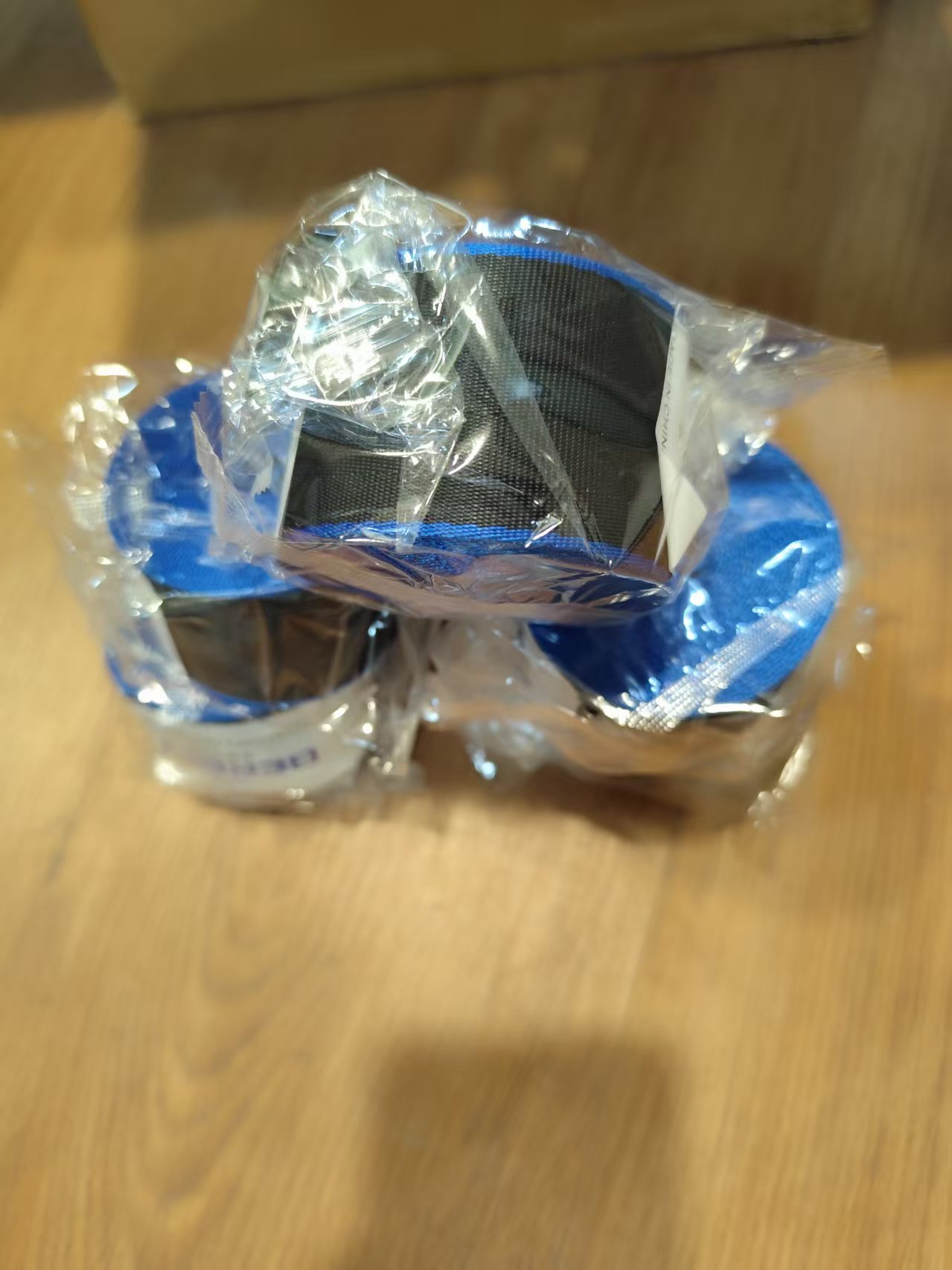 5 rouleaux de bordure bleue