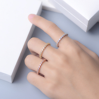 Mlluki Luxus 925 Sterling Silber Vergoldeter Pavé-CZ Eternity Band Ring Mädchengeschenk Anillo Bague