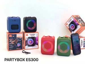 <span class=keywords><strong>Mini</strong></span>-enceinte portable V5.0 avec LED RGB, prise en charge des cartes mémoire, 5W, étanche IPX4, boîtier métallique pour home cinéma et utilisation extérieure longue durée - Product Image 3