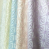 Tessuto Jacquard Geometrico Testurizzato in Seta Brillante Tinta in Filo per Borse e Tote di Moda - Vendita all'Ingrosso