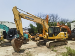 Excavatrice hydraulique d'occasion Komatsu PC220-7 de haute qualité, Komatsu PC220-7 à vendre - Product Image 1