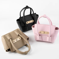 OEM/ODM Fabricant Sac à main pour femme Designer Cuir Véritable Femme Simple Mignon Sac d'Épaule Seau pour Travail Quotidien