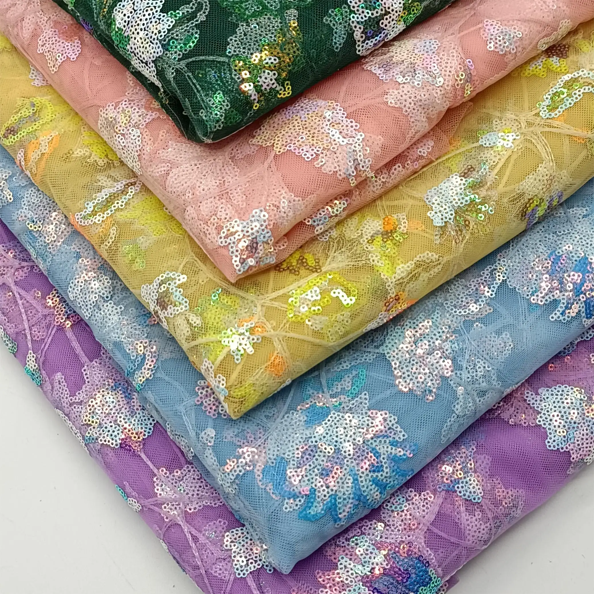 Offres Spéciales et vente directe en usine, nouveau design de tissu de tulle brodé de paillettes pour robe