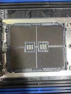Carte mère de serveur KRPA-U16 SP3 d'occasion pour EPYC 7003 7002 16 DIMM DDR4 3200 PCIe 4.0 x24 12 NVMe 16 SATA OCP 2.0 EEB - Product Image 3