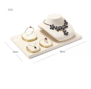 Plateau organisateur de bijoux moderne en microfibre personnalisé Jinsky, recyclable, conteneur de présentation haut de gamme pour bracelet, collier, bague, boucles d'oreilles - Product Image 4