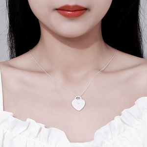 <strong>High</strong>-<strong>End</strong> Women's Charm Necklace with Heart-Shaped Pendant Trendy Link Chain <strong>Jewelry</strong> for Parties Gifts Anniversaries - Product Image 5