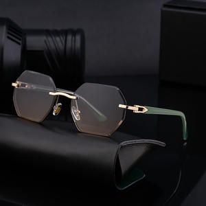 Gafas de Sol Personalizadas sin Marco para Hombre, Lentes de PC con Protección UV400, Estilo Instagram, Protección Solar para Conducir - Product Image 5