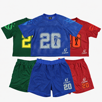 Maillots de football personnalisés en maille coupe courte et ample, T-shirts de football rétro personnalisés, Ensembles d'uniformes de football pour hommes