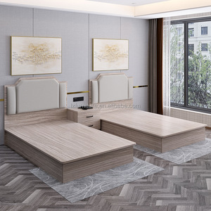 Fabricante OEM de Conjuntos de Dormitorio Comerciales para Hoteles, Estructura de Cama King/Queen de MDF a Precio Accesible con Mesitas de Noche y Cabecera - Product Image 2