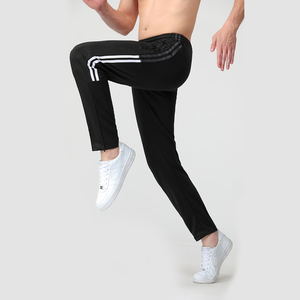 Joggers de entrenamiento informal para hombre, pantalones transpirables de poliéster 100%, pantalones de chándal lisos con logotipos personalizados OEM - Product Image 2
