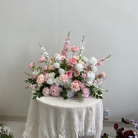 Arrangement floral artificiel, rose blanche, hortensia, centre de table de mariage, lys calla bordeaux avec vase décoratif