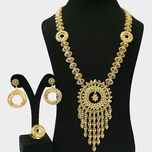 Venta al por mayor de alta calidad 24K chapado en oro de acero inoxidable de la joyería de moda estilo collar pendientes y anillo - Product Image 1