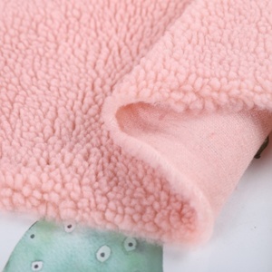 Tissu Polaire Sherpa Mouton 100% Polyester de Luxe et Haute Qualité, <span class=keywords><strong>Fausse</strong></span> <span class=keywords><strong>Fourrure</strong></span> d'Agneau Façon Ours en Peluche, Doublure Dimensionnelle Élégante pour la Maison - Product Image 3