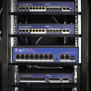 Switch PoE compact à 10 ports |   8x100M + 3x1000M 250m Longue portée 30W/Port 2G Backplane - Product Image 2