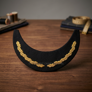 หมวกแก๊ป PEAK VISOR 676 รุ่น Crown สายรัดสีทอง ปีกหมวกสีดำ ปักตราสัญลักษณ์ปีกเครื่องบิน - Product Image 1