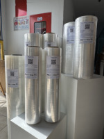 Film étirable sans noyau de LLDPE d'origine du Vietnam 500m Surface transparente lisse pour l'emballage de palettes