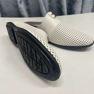 Nuevas Pantuflas de Verano para Hombre, Pantuflas Casuales Transpirables para Exteriores, Zapatos de Hombre de Cuero Vacuno Suave, Zapatos de Playa - Product Image 6