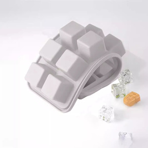 Bandeja de silicona para cubitos de hielo, 12 cavidades, apta para congelador, de calidad alimentaria, para helados caseros y barras de hielo - Product Image 1