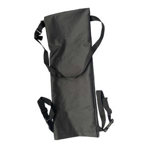 Porta-borsa bombola di ossigeno regolabile per sedia a rotelle con borse mediche a strisce riflettenti - Product Image 2