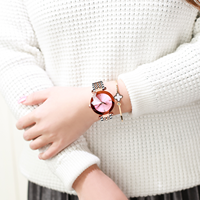 Montre à quartz de luxe exquise avec cadran en verre et pierres précieuses, bracelet en acier inoxydable, boîtier en alliage – Cadeau idéal pour la Saint-Valentin ou un anniversaire pour femme