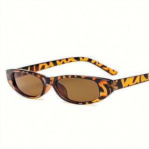 Gafas de Sol Rectangulares Estilo Ojo de Gato Vintage 2022, Montura Pequeña Negra y Roja, Gafas de Sol Ovaladas para Mujer - Product Image 6