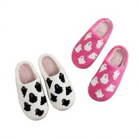 Sepatu Rumah Anti-Slip Tahan Lama untuk Pria Wanita Pasangan, Berbahan Plush Hangat Musim Dingin dengan Lapisan Bulu Buatan, Desain Kartun Hantu Halloween Terbaru