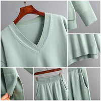 Ensemble de pulls pour femme de luxe, nouvelle collection automne-hiver, à capuche, en mélange, avec motifs animaliers et patchwork, col mandarin, orné de strass