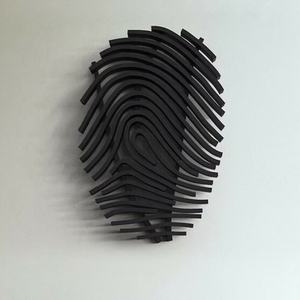 Sculpture abstraite moderne en bois noir Design d'empreintes digitales unique Art mural pour décoration murale d'accent de maison de sanctuaire - Product Image 3