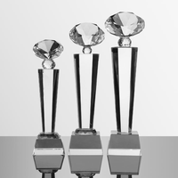 Graviertes Logo Hot Selling Diamant form Kristall Trophäe Glas Kristall Award Trophäe