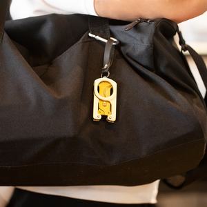 जिफेंग JF-J70 यात्रा पोर्टेबल इलेक्ट्रोप्लेटेड स्टेनलेस स्टील डबल ब्लेड क्लासिक तह सिगार कैंची चमड़े की थैली पैकिंग - Product Image 4