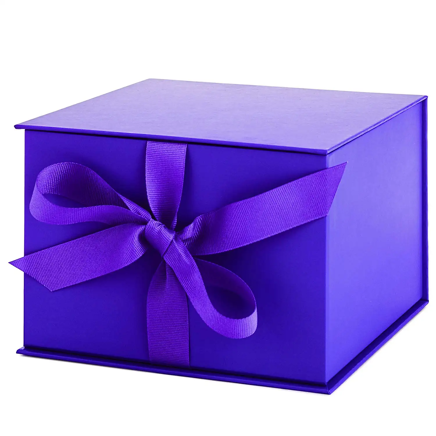 Коробки доставка спб. Подарочная коробка. Коробка для подарка. Красивые коробки. Красивая подарочная коробка.