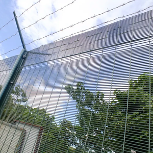 중국 내구성 높은 보안 358 용접 메쉬 울타리 감옥 및 공항 - Product Image 4