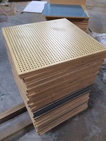 Panneau mural 3D Panneau acoustique perforé ignifuge Panneau acoustique écologique en bois pour l'école