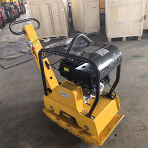 Vente chaude Professionnel HZR220 Bidirectionnel 34KN 13HP 450x810mm Plaque Vibrante Compacteur Diesel Moteur À Essence Noyau Plaque Tamper - Product Image 1