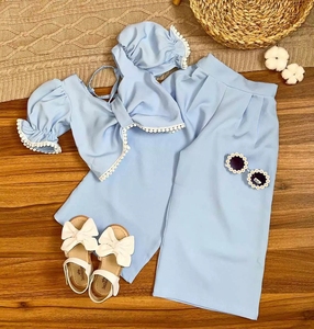 Großhandel Kleinkind Mädchen Kleidungsset Puffärmel Spitzenoberteil + Lässige Schlaghose 2-teiliges Outfit Kleidungsset - Product Image 6