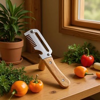 Multifunctionele roestvrijstalen uien- en groentesnijder & -schiller, handmatige keukenschiller, fruit- en suikerriettool met houten handvat