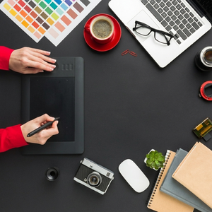 Servicios de Diseño de Logotipos de Lujo para Marcas Creativas Mediante Sistemas Mac, Tabletas de Dibujo y Herramientas Multimedia - Product Image 5