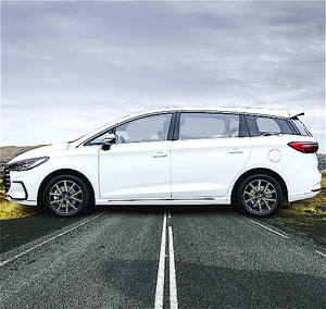 Vente flash : Voiture à énergie nouvelle BYD, monospace compacte Dmi, Byd Song Max, véhicules hybrides, voiture familiale avec batterie longue durée en stock - Product Image 4