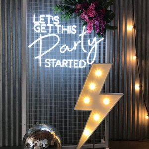 Lets Get This Party Start Arrow Shaped Acrylic Edge Lit <span class=keywords><strong>Led</strong></span> Lights letreros de neón para pared - Product Image 2