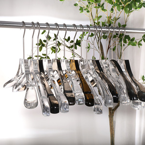 Cintres légers de luxe en cristal acrylique transparent pour hommes et femmes vêtements pantalons et robe salon sans crochets de Trace - Product Image 1