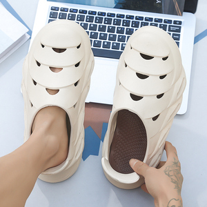 Chaussons pour hommes adultes, sabots de jardin en EVA, respirants, confortables, style tendance, semelle souple, semelle intérieure tendance, chaussures légères d'été, couleurs mélangées - Product Image 2