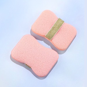 Esponja de baño ovalada, herramienta de limpieza ultra suave para bañarse, colores rosa y morado - Product Image 3