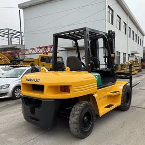 Montacargas Diésel Komatsu Usado Original de Japón de 2.5/3/5/7 Toneladas FD70 en Buen Estado, Montacargas Komatsu de Tres Mástiles con Desplazador Lateral - Product Image 1