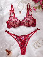 Set Lingerie Jaring Bordir Bunga Mawar Seksi, Bra Berkawat Transparan dan Set Celana Dalam Thong, Set Pakaian Dalam Wanita Merah Berenda OEM ODM