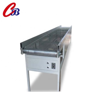 CB-304 otomatik kapak soğutma konveyör masa soğutma şapka kemer taşıyıcı - Product Image 5