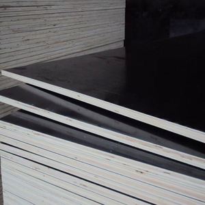 Contreplaqué filmé noir de 18 mm, feuille de bois dur, panneau de placage mélaminé, panneau de coffrage de construction marine E1, phénolique, <span class=keywords><strong>prix</strong></span> de gros - Product Image 6