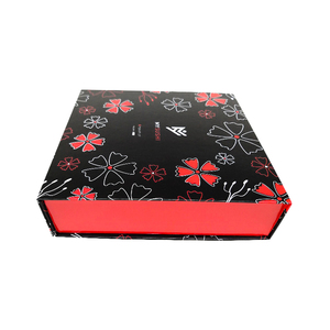 Bespoke Flap Lid Cardboard Sushi Packaging Box Custom Black Magnetic Closure Foldable Stackable Gift Boxes Sushi Togo Box