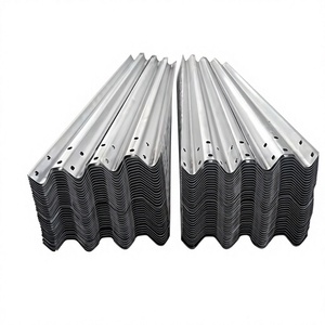 Barrière de circulation en poutre en W galvanisée à chaud Q235/Q355 avec réflecteur prismatique haute intensité pour les projets routiers EPC gouvernementaux - Product Image 1