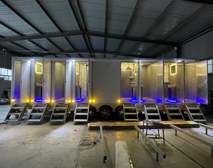 TUNE Portable Trailer 8 stalles toilette et salle de douche remorque - Product Image 1