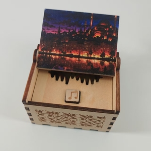Carillon in Legno Personalizzato con Canzoni e Foto su Misura - Product Image 2